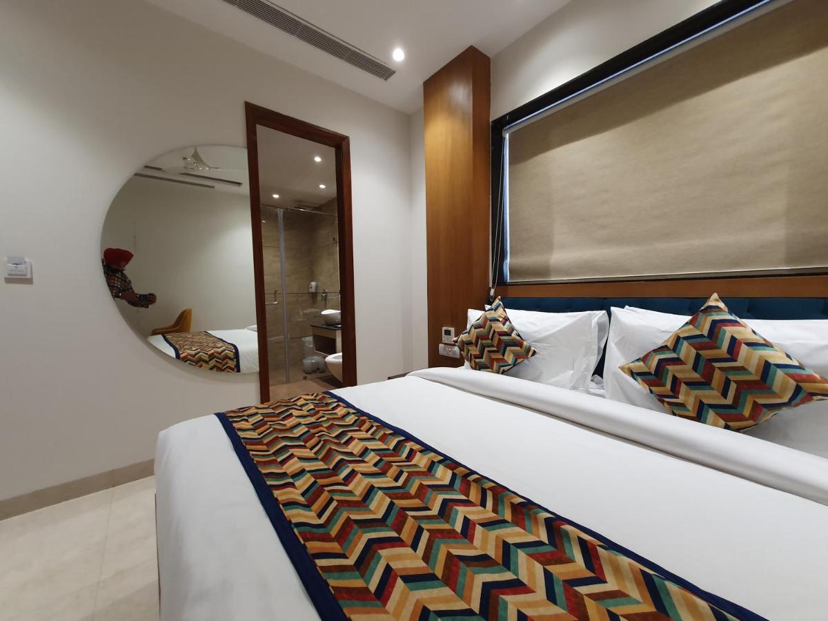 Hotel Classio Royale Amritsar Dış mekan fotoğraf